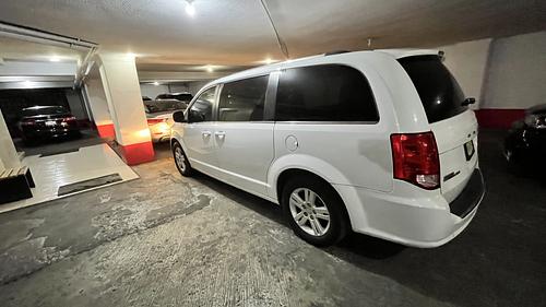 Dodge Grand Caravan 2018 - Foto 3