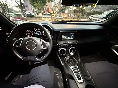 Chevrolet Camaro 2018 - Foto 3