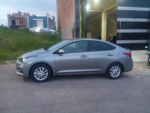 Hyundai Accent 2022 - Foto 3