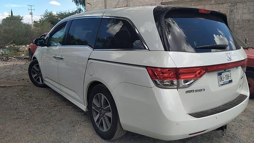 Honda Odyssey 2014 - Foto 2