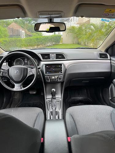Suzuki Ciaz 2022 - Foto 3