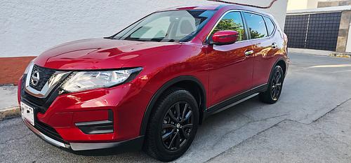 Nissan X-Trail 2022 en renta
