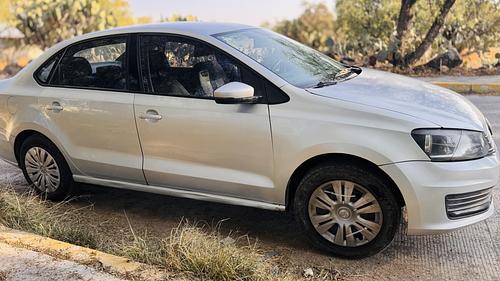 Volkswagen Vento 2017 - Foto 2