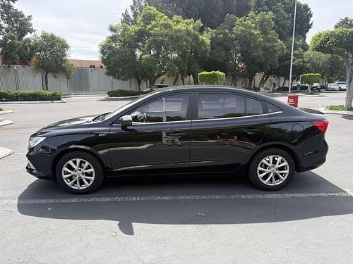 MG Mg 5 2024 en renta