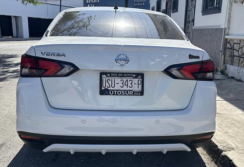 Nissan Versa 2022 - Foto 2