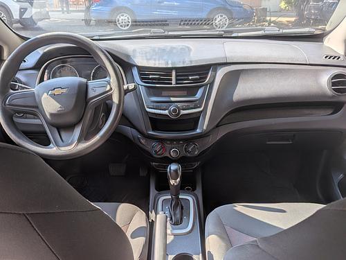 Chevrolet Aveo 2022 - Foto 4