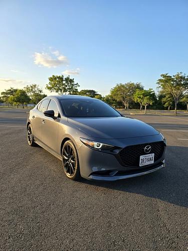 Mazda Mazda 3 2025 en renta