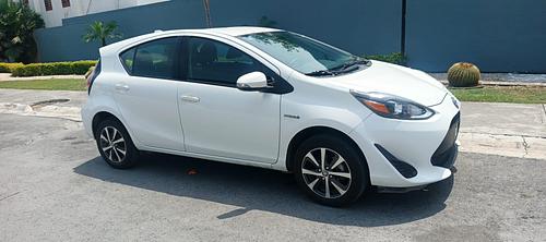 Toyota Prius 2019 for rent