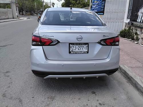 Nissan Versa 2023 - Foto 2