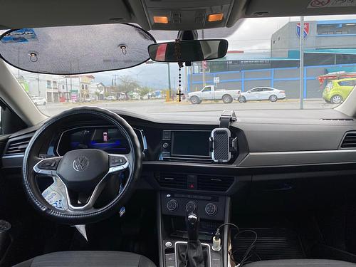 Volkswagen Jetta 2023 - Foto 4