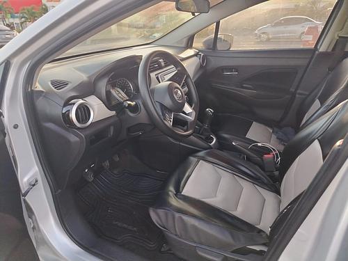 Nissan Versa 2022 - Foto 4