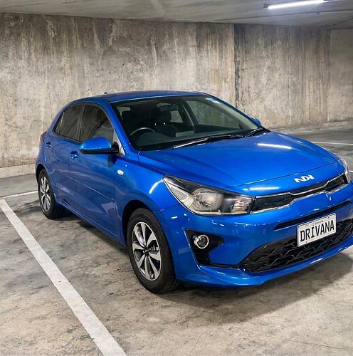 Kia Rio 2023 en renta