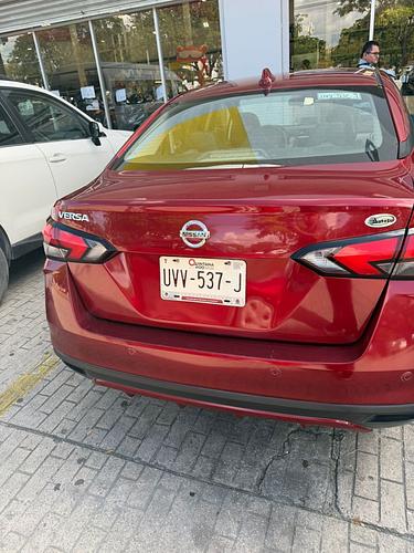 Nissan Versa 2020 - Foto 2