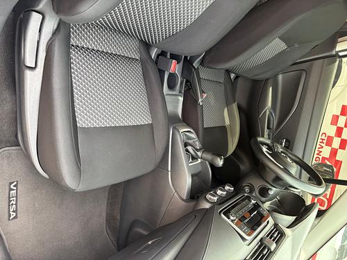 Nissan Versa 2022 - Foto 4