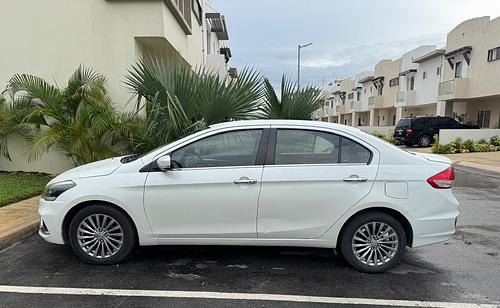 Suzuki Ciaz 2022 - Foto 2