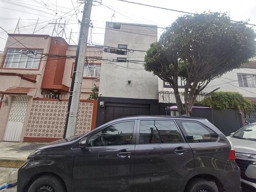 Toyota Avanza 2020 - Foto 3