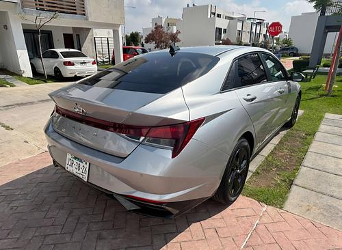 Hyundai Elantra 2022 - Foto 2