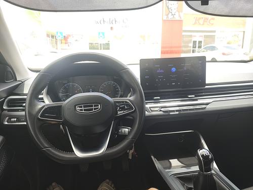 Geely Emgrand 2026 - Foto 4
