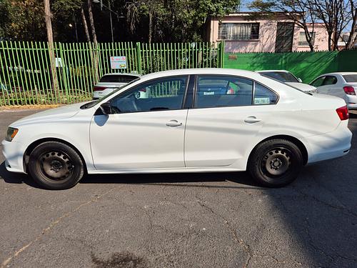 Volkswagen Jetta 2016 - Foto 2